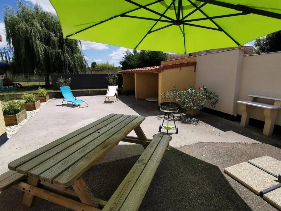 La Mirabella, Studio Avec Sauna Mirebeau-sur-Beze Exterior foto